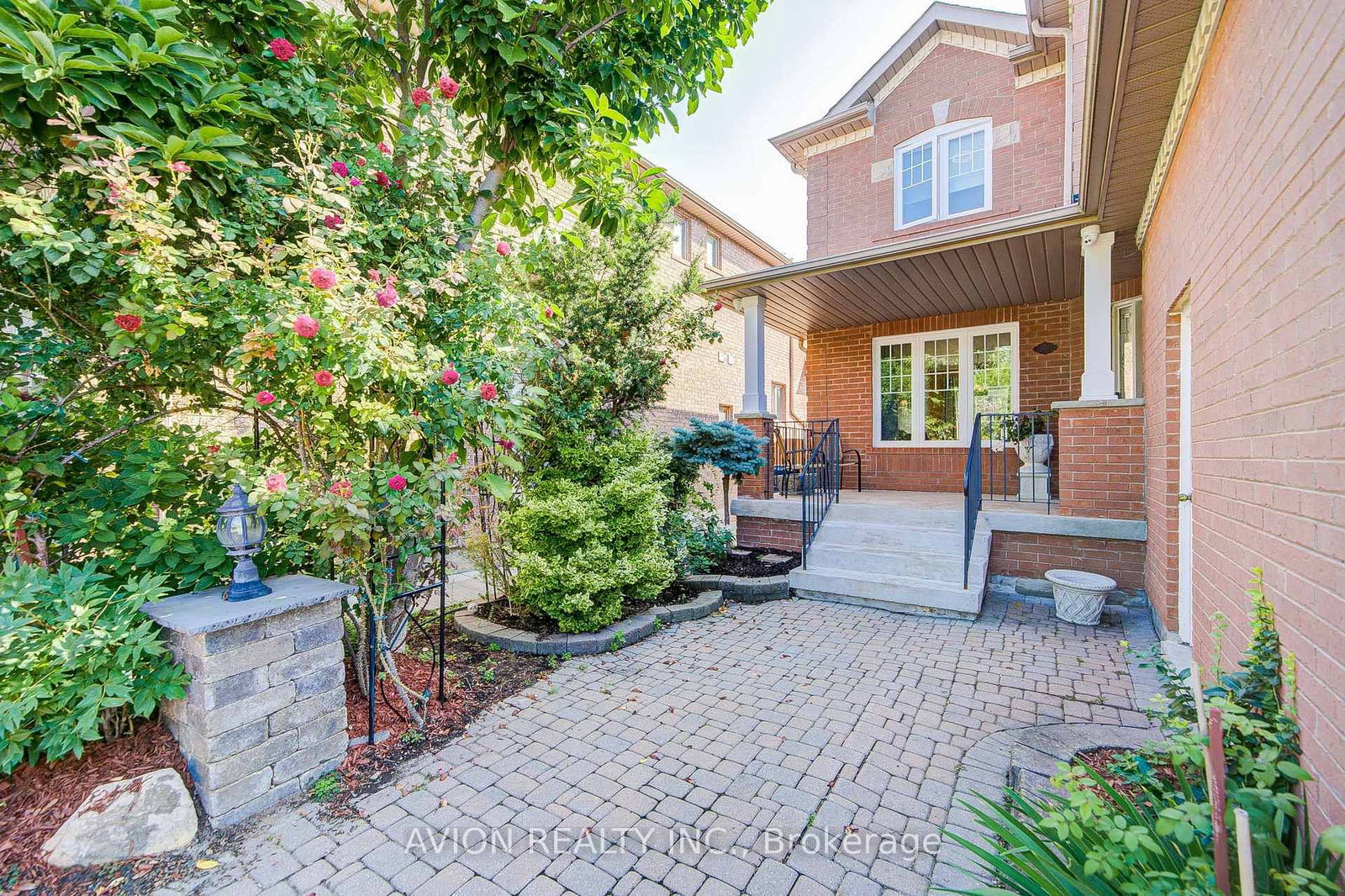 83 Stonebridge Boulevard • Toronto, ON photo 3