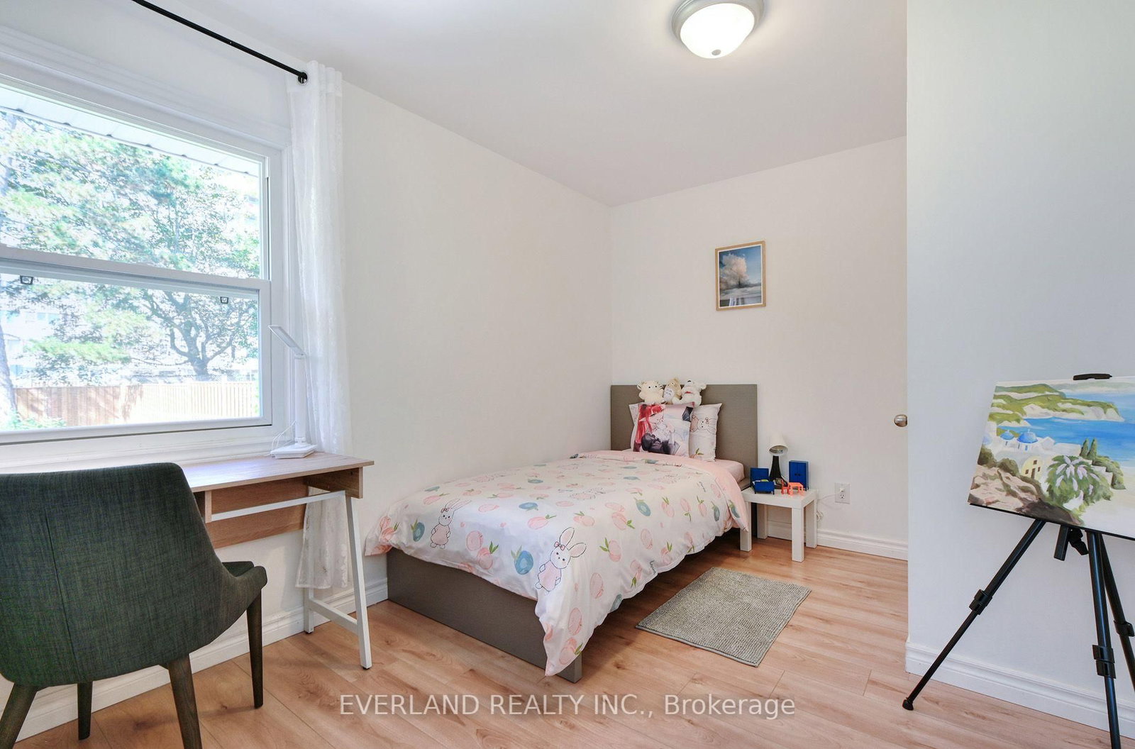 52 Fairglen Avenue • Toronto, ON photo 16
