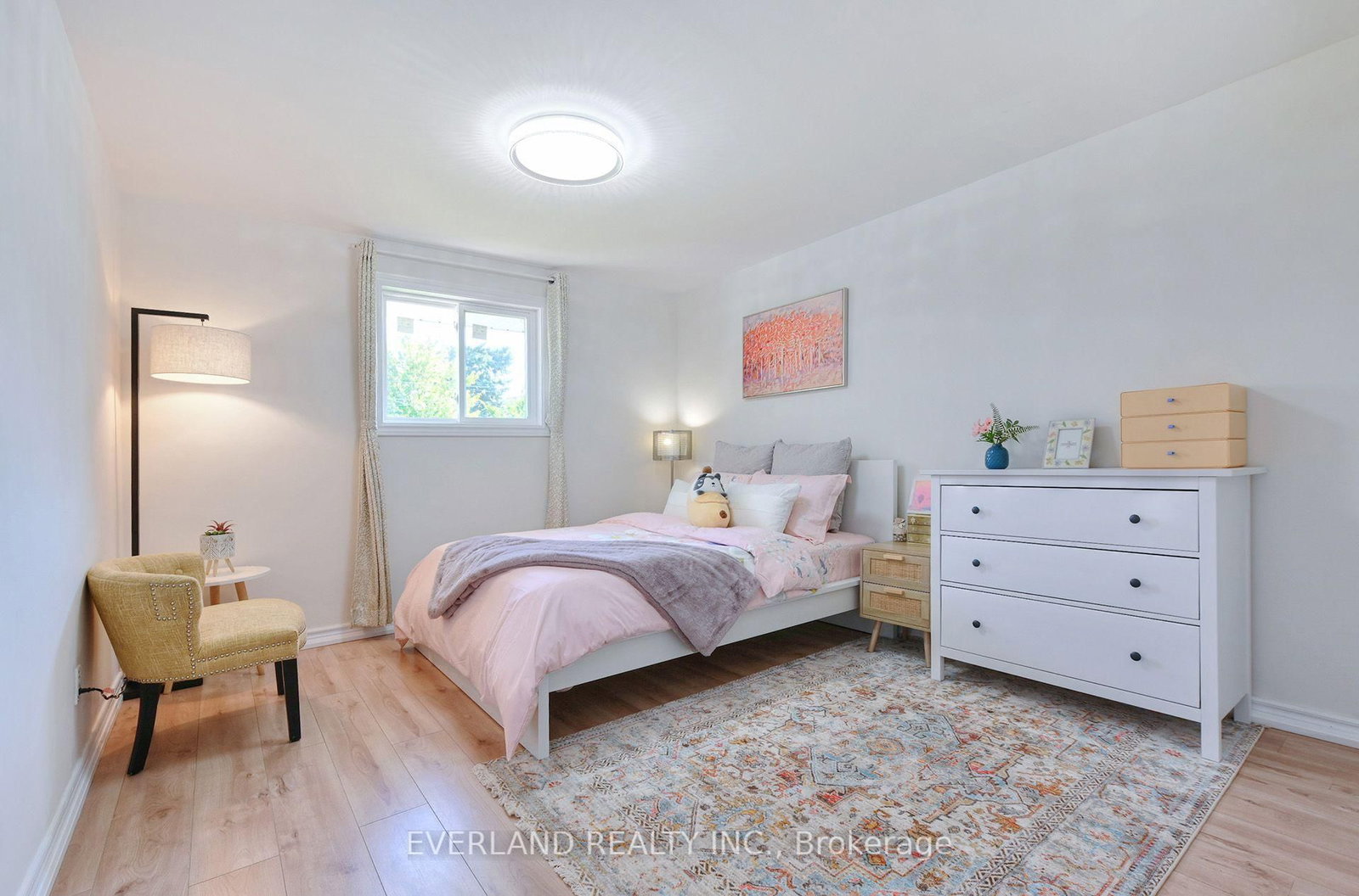 52 Fairglen Avenue • Toronto, ON photo 19