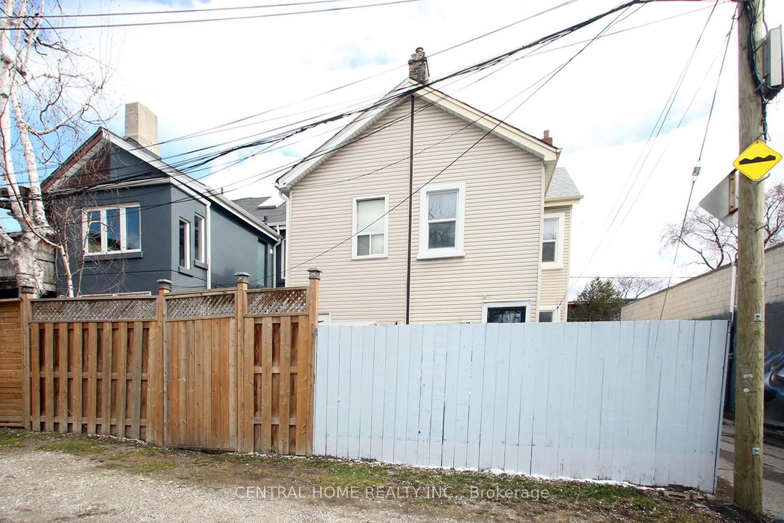 106 Carlaw Avenue • Toronto, ON photo 22