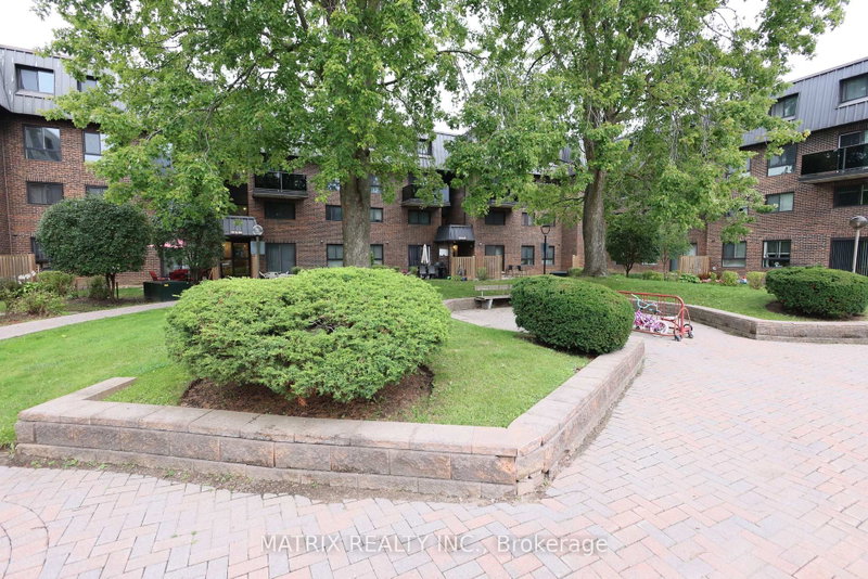 81 - 53 Taunton Road E