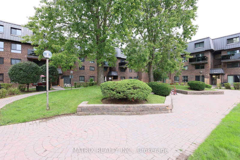 81 - 53 Taunton Road E
