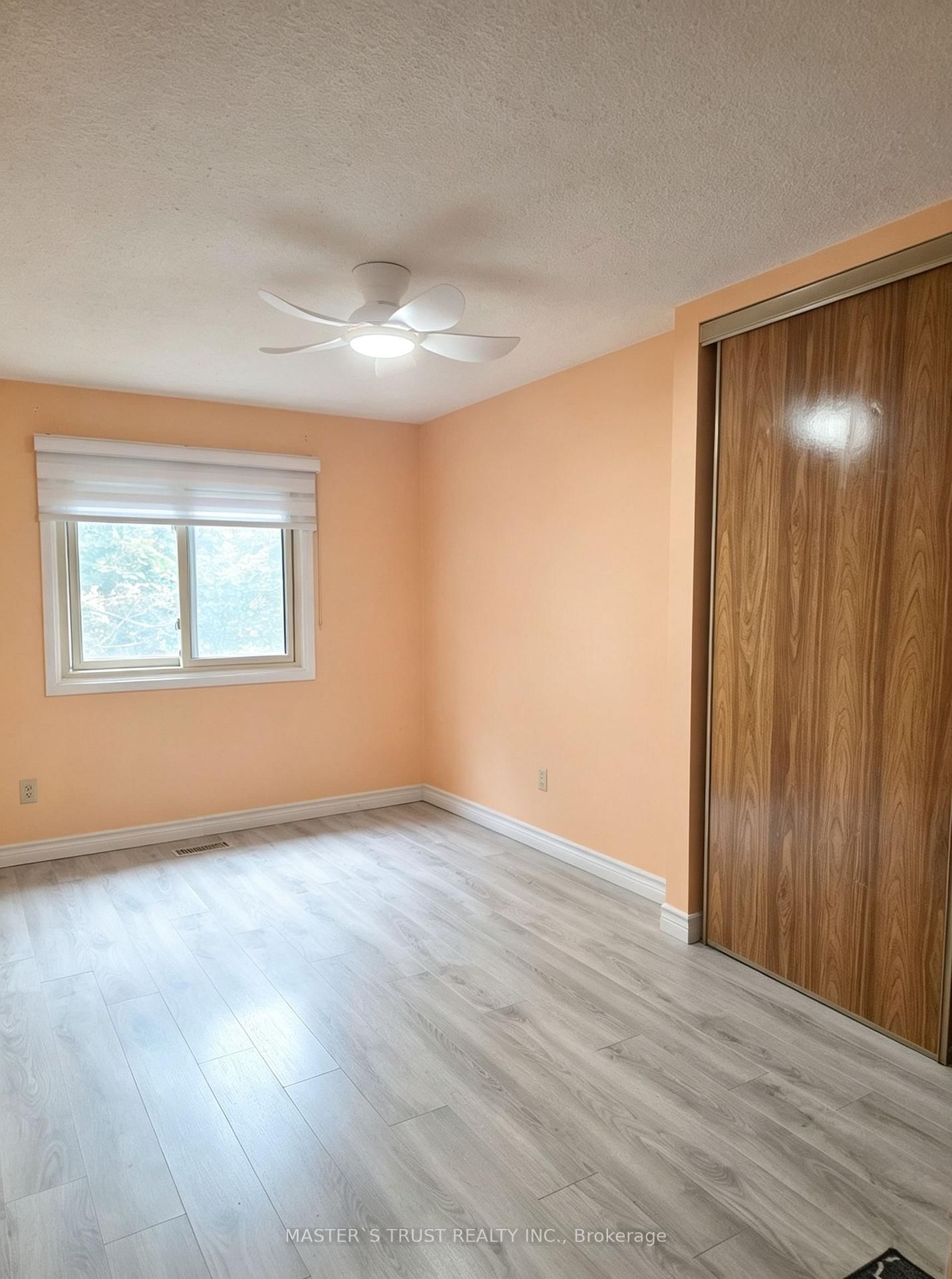 22 O'Halloran Crescent • Toronto, ON photo 19
