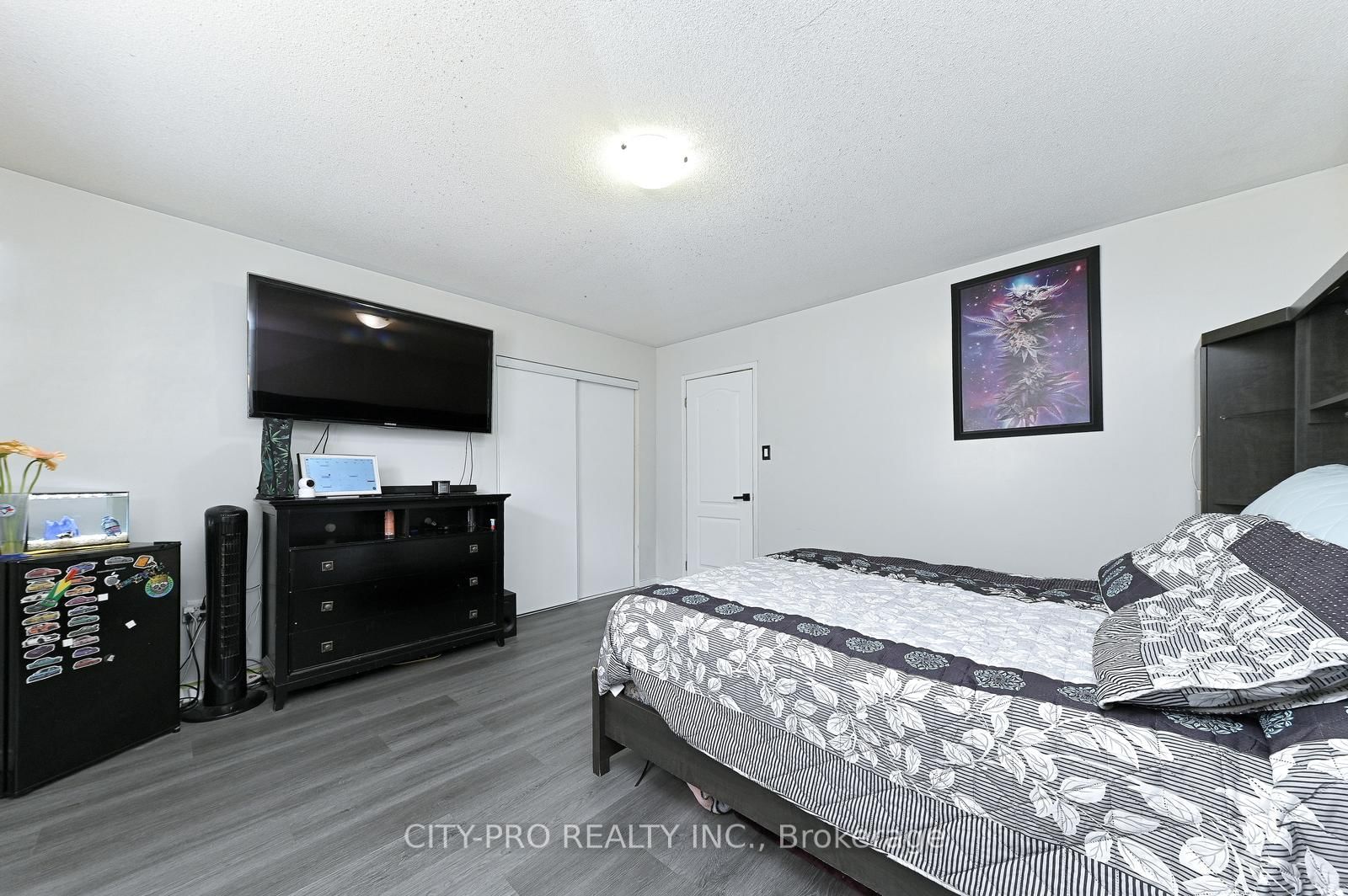 1178 Salmers Drive • Oshawa, ON photo 34