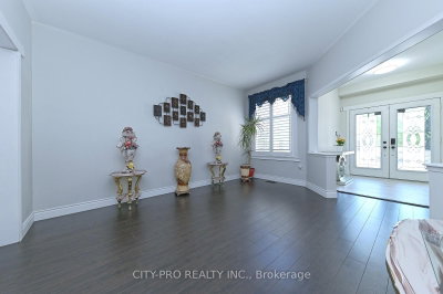 1178 Salmers Drive • Oshawa, ON photo 9