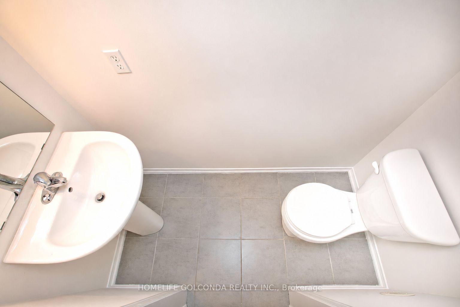 2706 Deputy Minister Path • Oshawa, ON photo 17