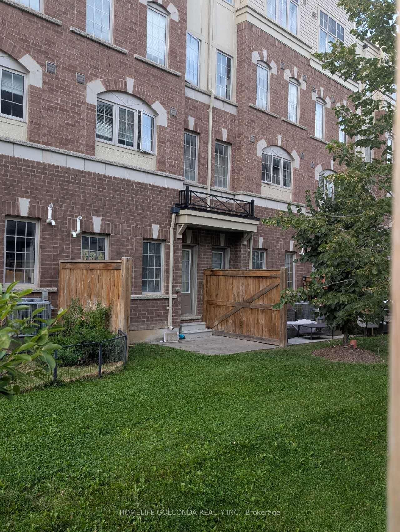 2706 Deputy Minister Path • Oshawa, ON photo 22