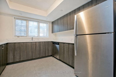 2706 Deputy Minister Path • Oshawa, ON photo 6