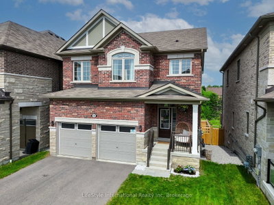 68 Barkerville Drive • Whitby, ON photo 4