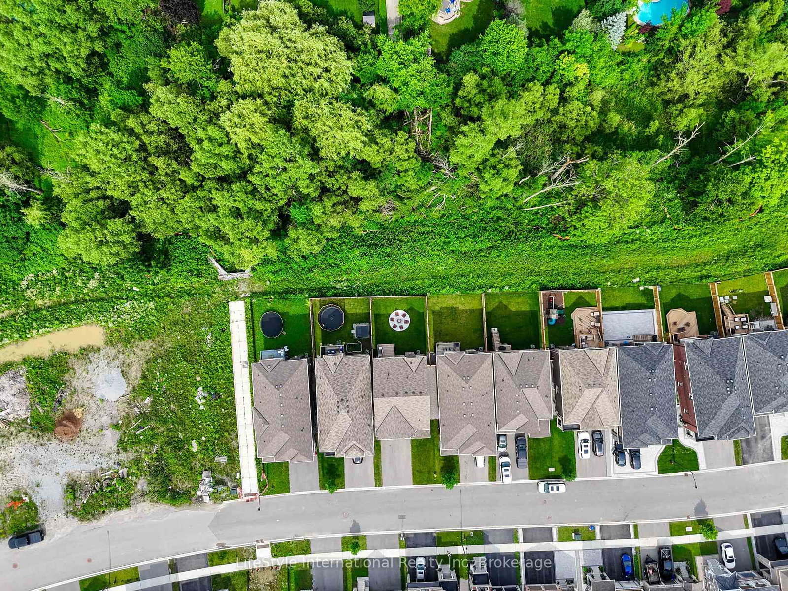 68 Barkerville Drive • Whitby, ON photo 48