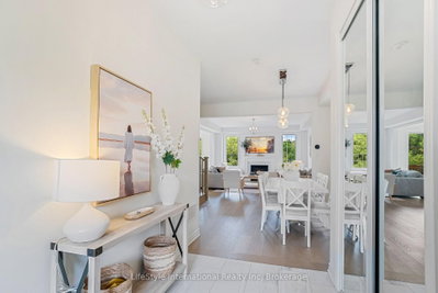 68 Barkerville Drive • Whitby, ON photo 8