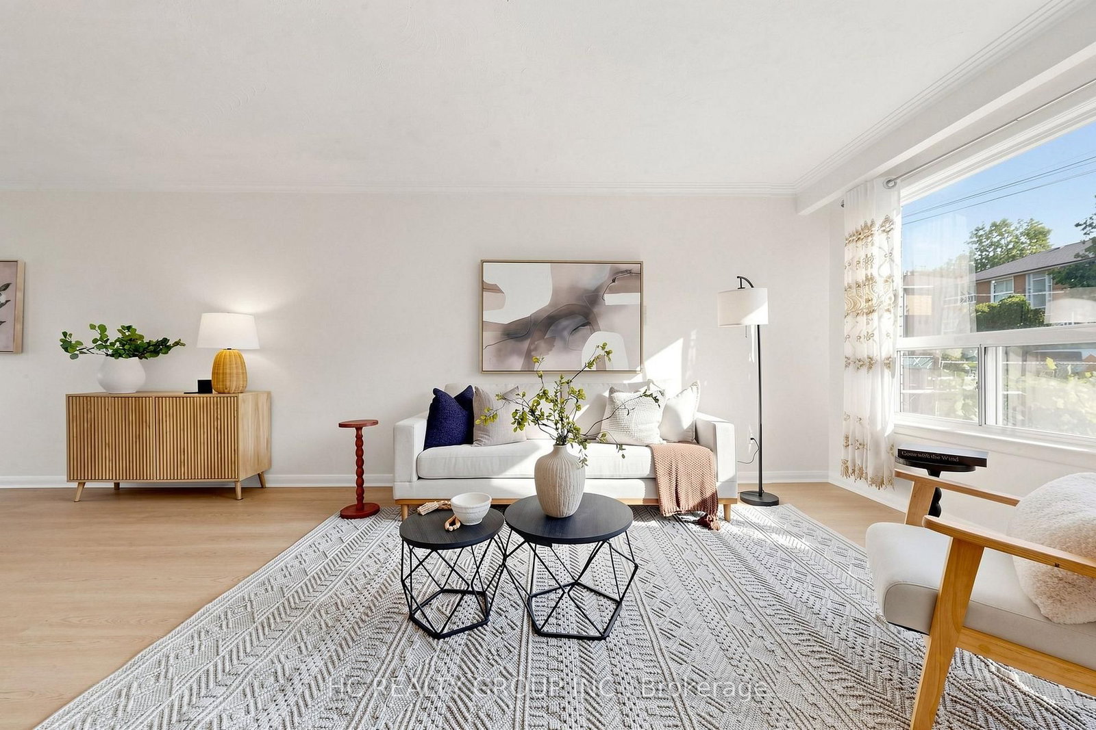 362 Highfield Road • Toronto, ON photo 6