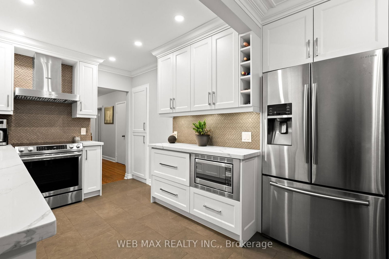 14 Howarth Avenue • Toronto, ON photo 11