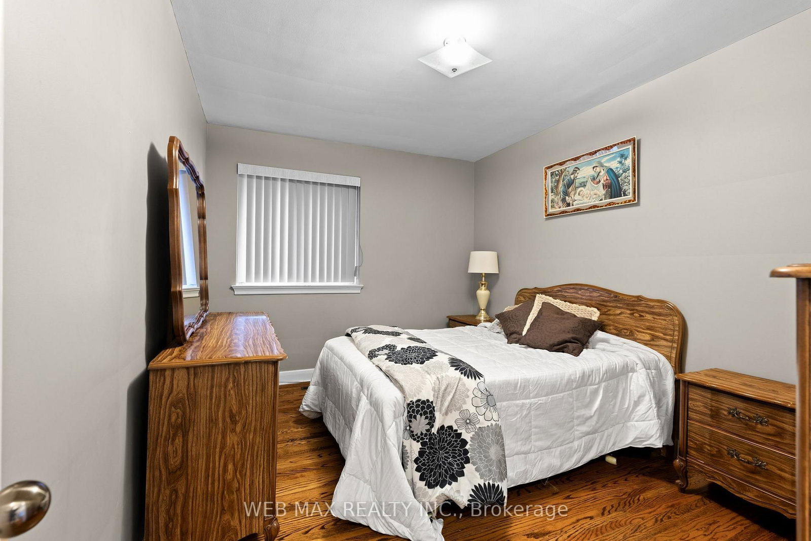 14 Howarth Avenue • Toronto, ON photo 17