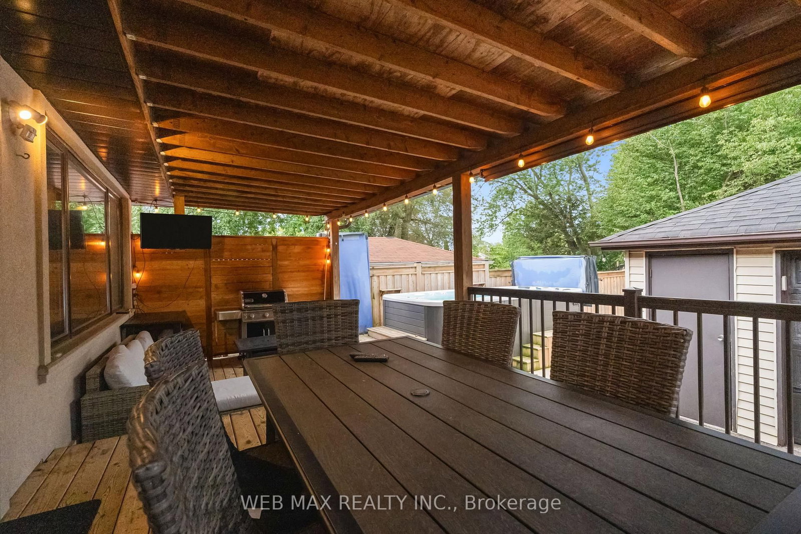 14 Howarth Avenue • Toronto, ON photo 38