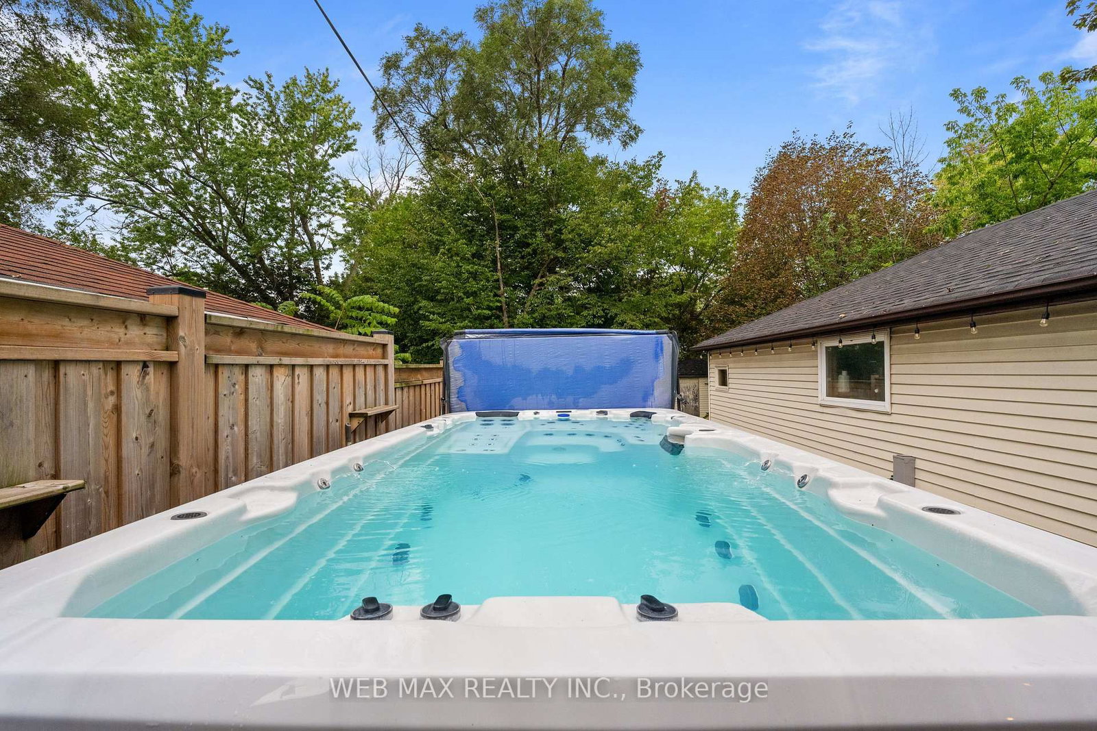 14 Howarth Avenue • Toronto, ON photo 40