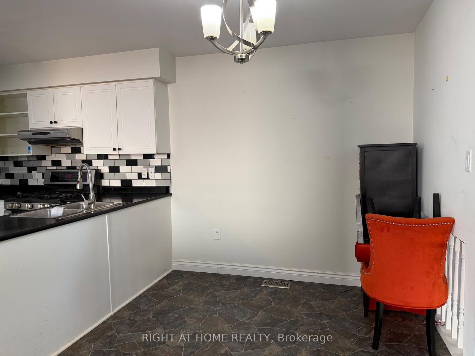 101 Kilgannon Avenue • Clarington, ON photo 14