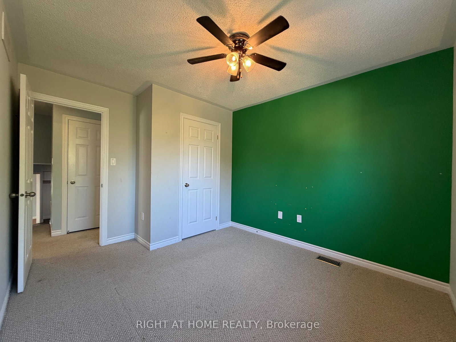 101 Kilgannon Avenue • Clarington, ON photo 19