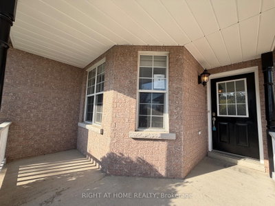 101 Kilgannon Avenue • Clarington, ON photo 2