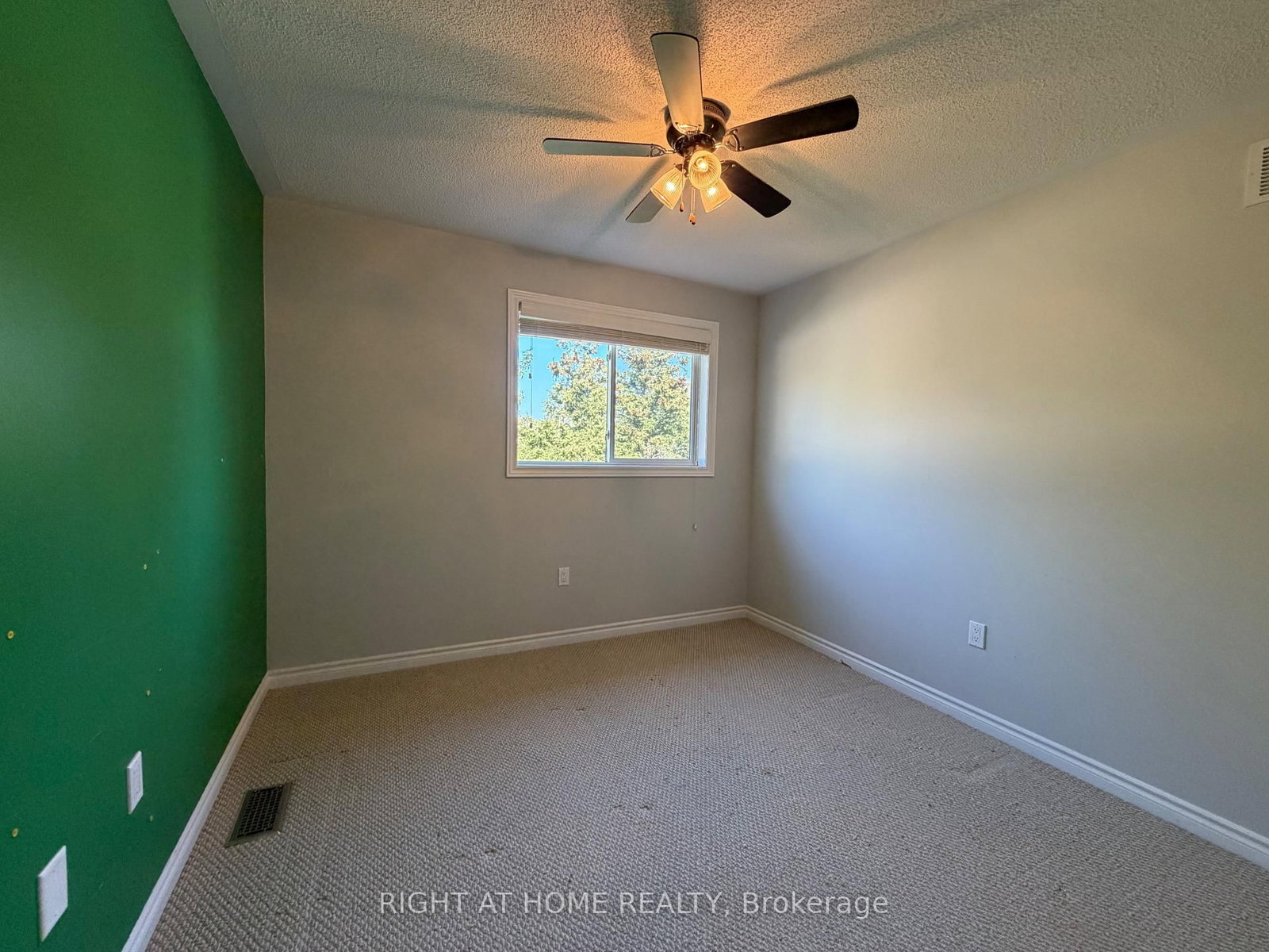 101 Kilgannon Avenue • Clarington, ON photo 20