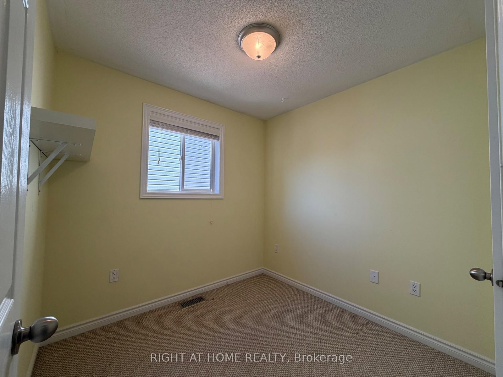 101 Kilgannon Avenue • Clarington, ON photo 21