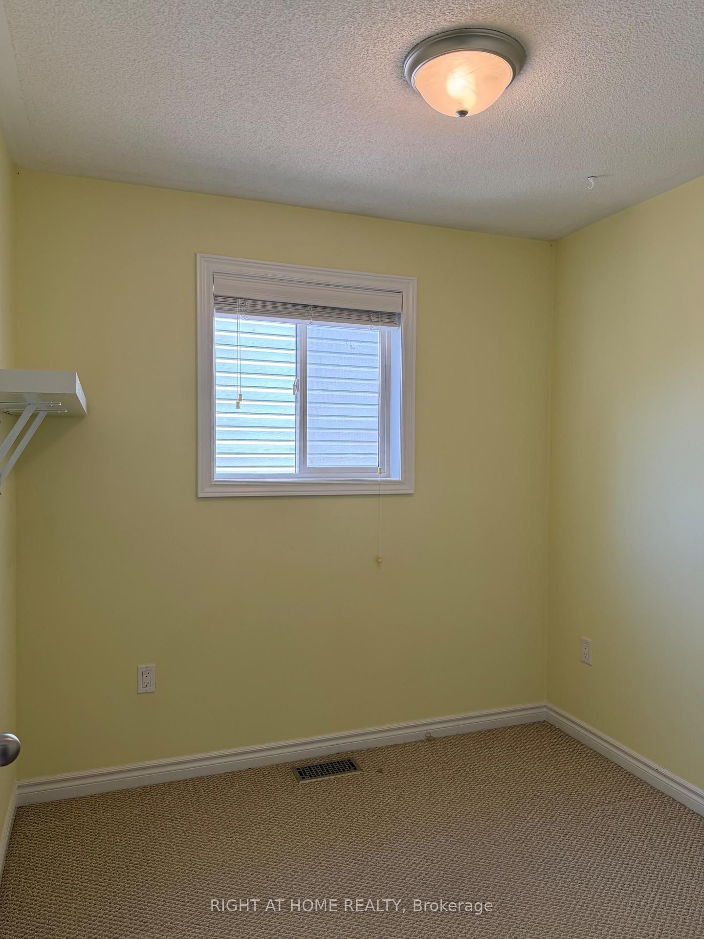 101 Kilgannon Avenue • Clarington, ON photo 22