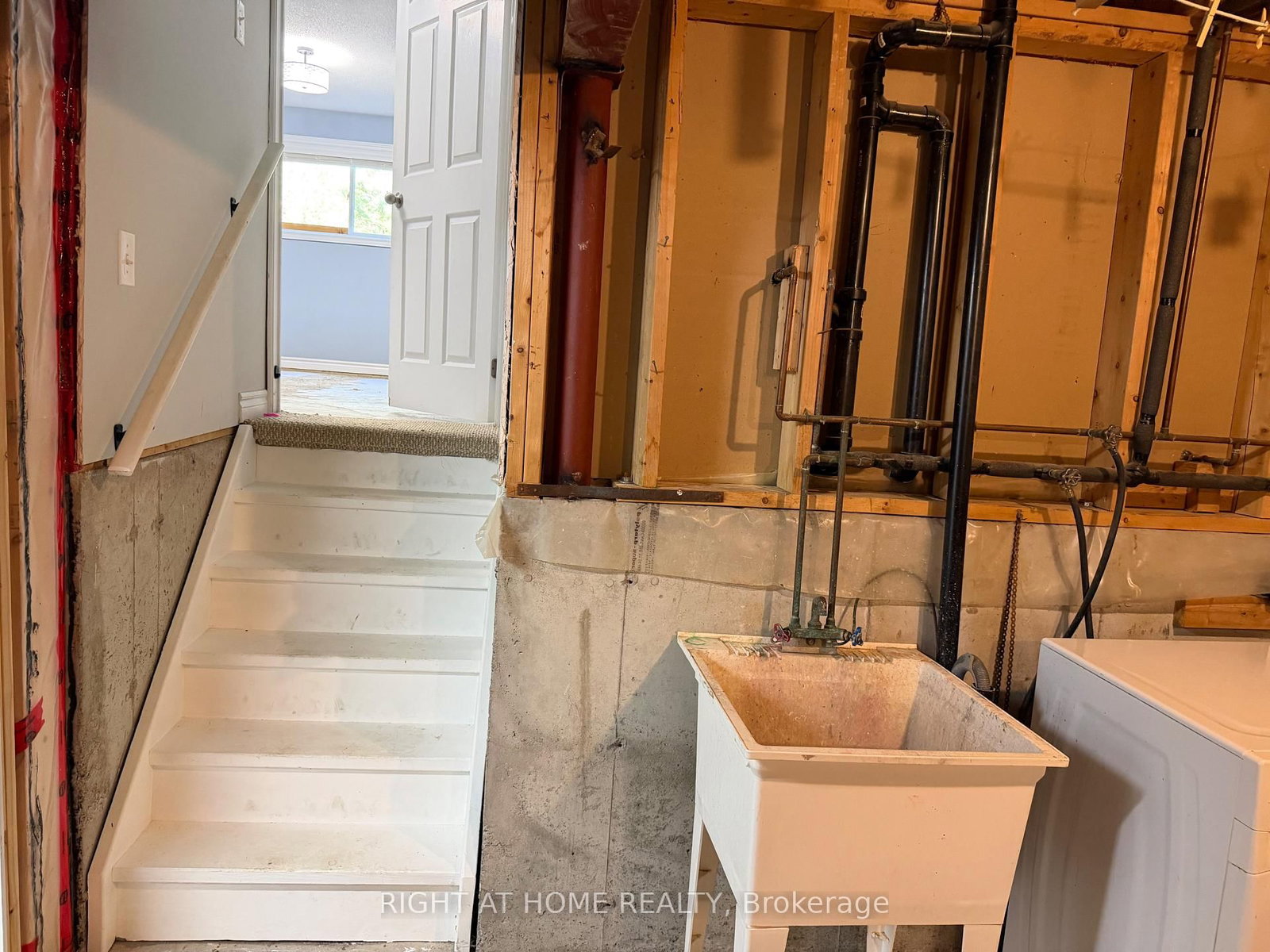 101 Kilgannon Avenue • Clarington, ON photo 32