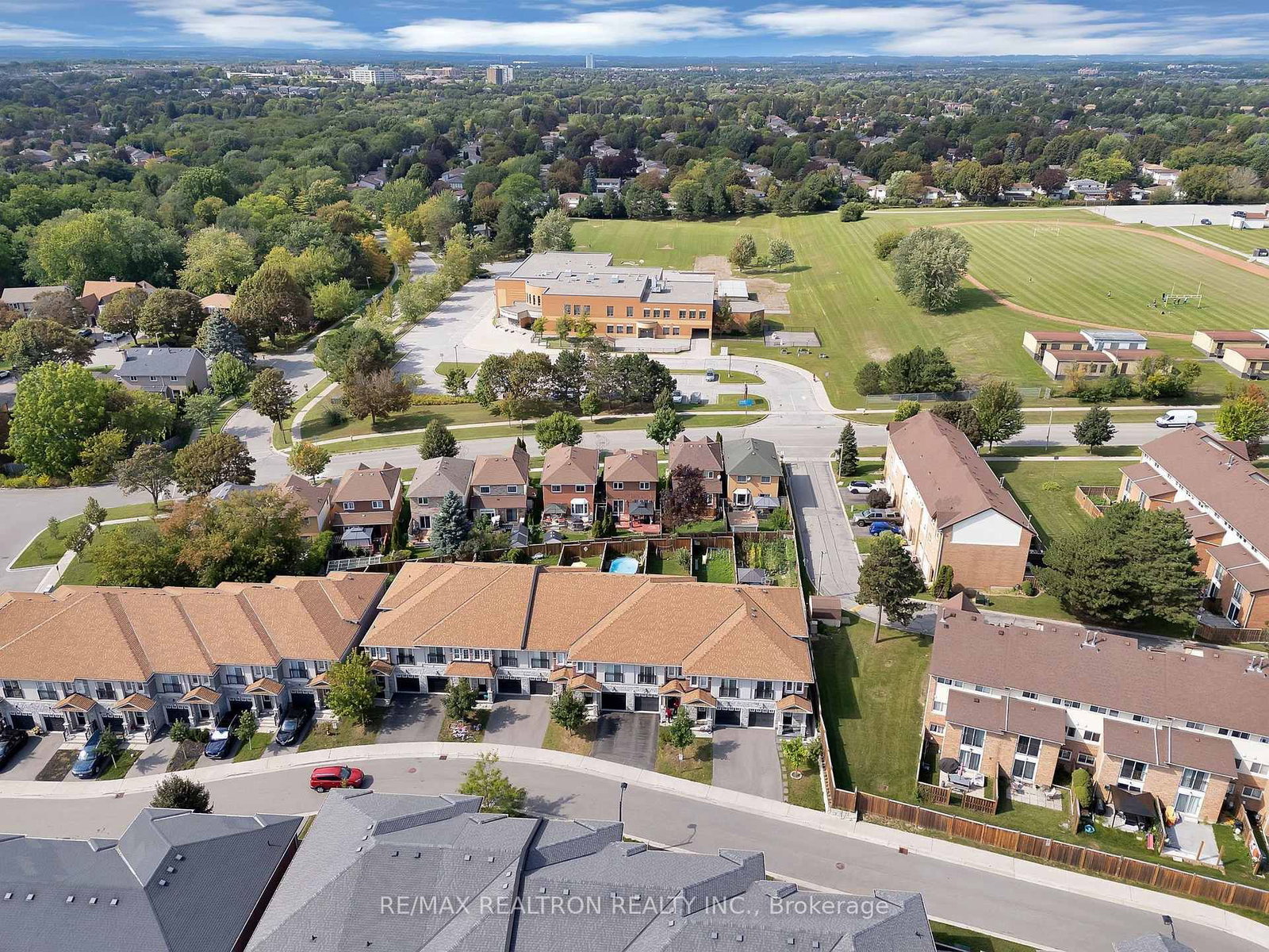 83 Crawforth Street • Whitby, ON photo 39