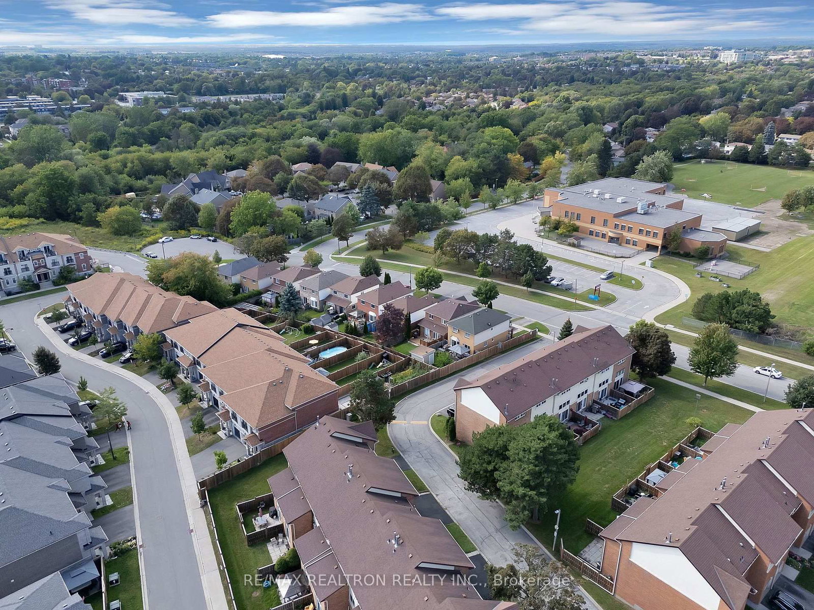 83 Crawforth Street • Whitby, ON photo 41