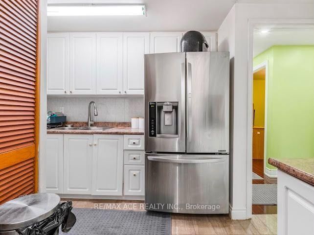 Bsmt - 149 Nelson Street, Toronto 5