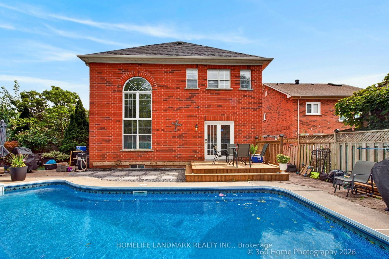42 Blackfriar Avenue • Whitby, ON photo 19