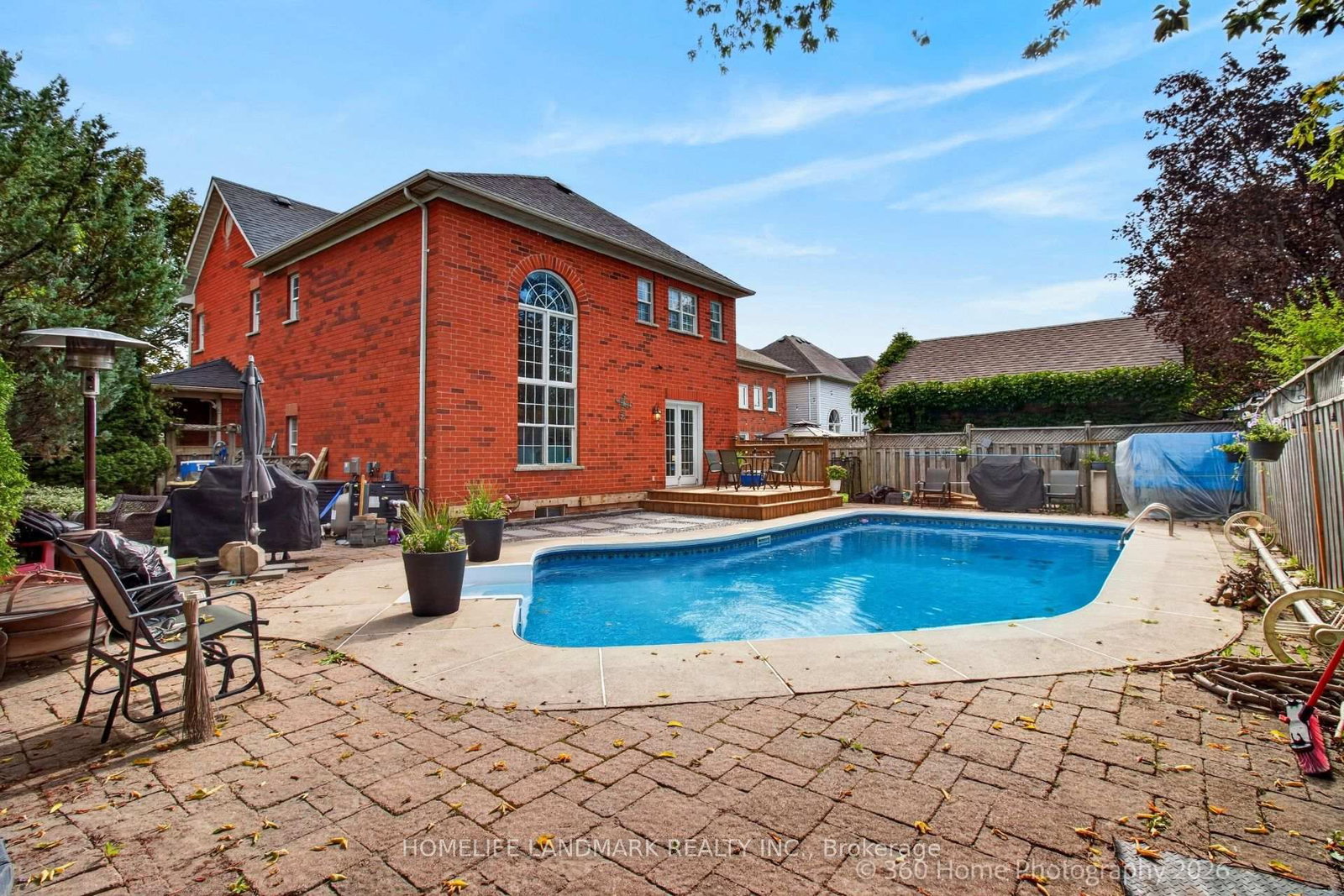 42 Blackfriar Avenue • Whitby, ON photo 20