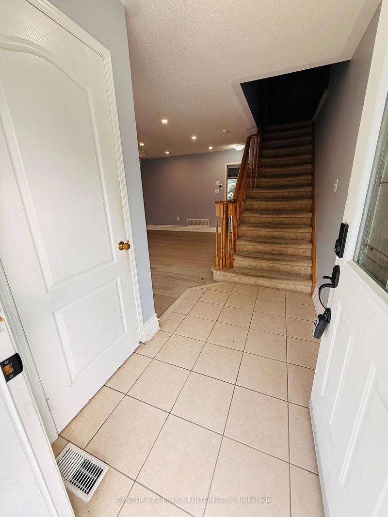 15 Armitage Crescent
