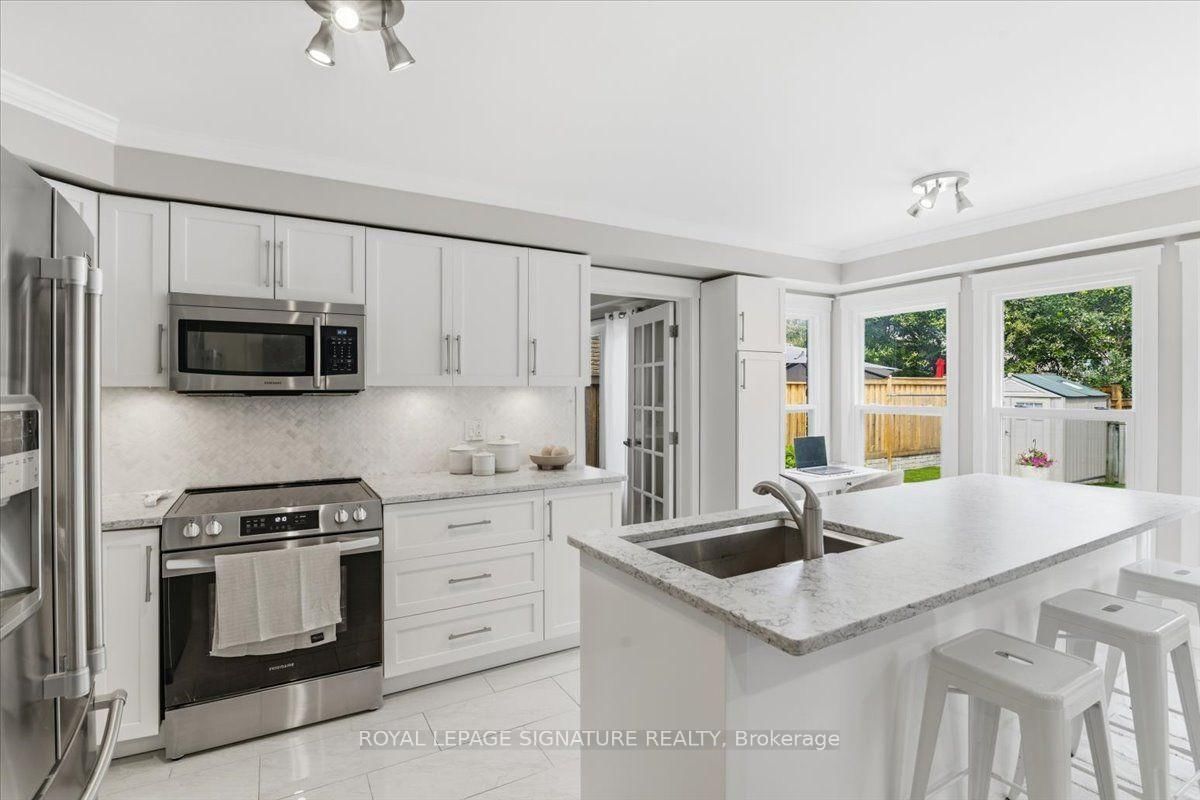50 Lumsden Crescent • Whitby, ON photo 14