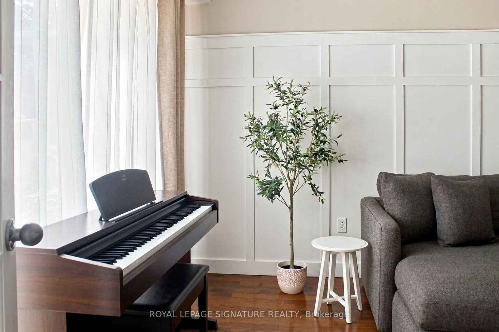 50 Lumsden Crescent • Whitby, ON photo 8