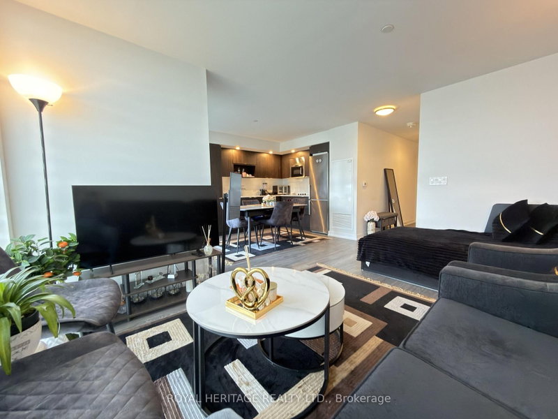 409 - 225 Village Green Square E