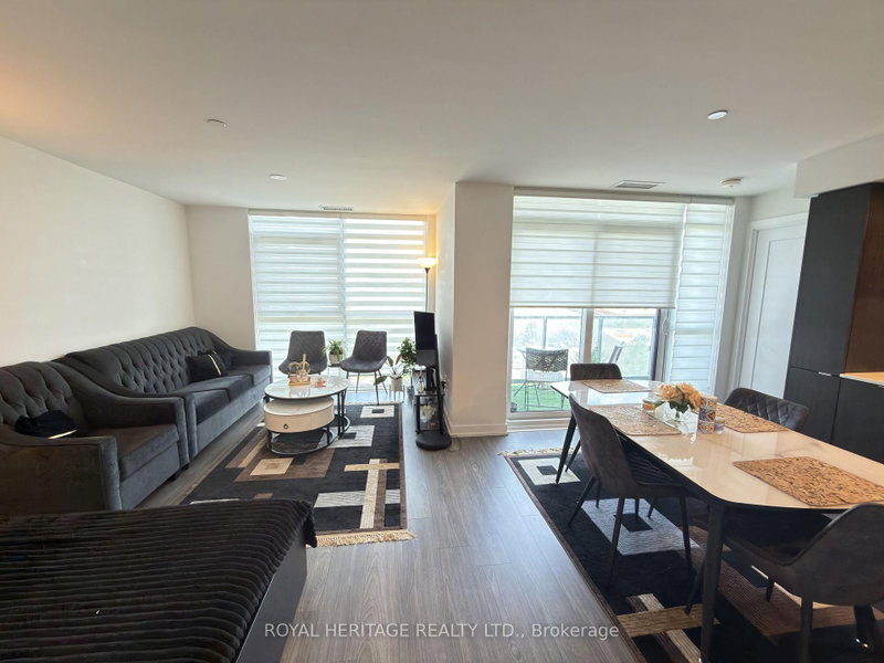 409 - 225 Village Green Square E
