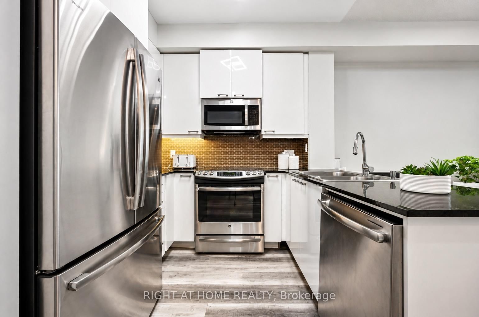 1328 Birchmount Road • #607 • Toronto, ON photo 1