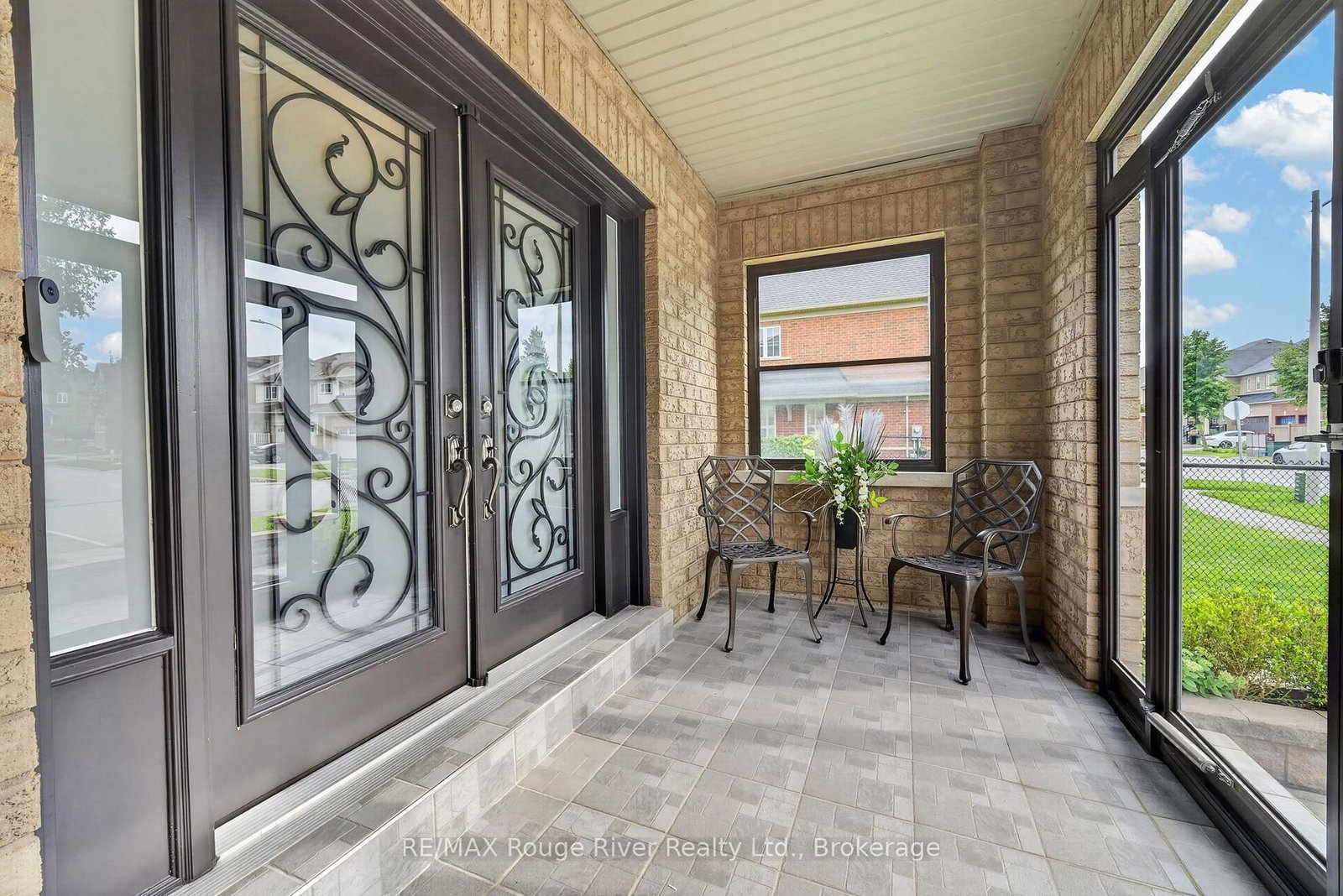 19 Galea Drive • Ajax, ON photo 5