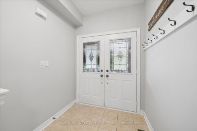 16 Corianne Avenue • Whitby, ON photo 5
