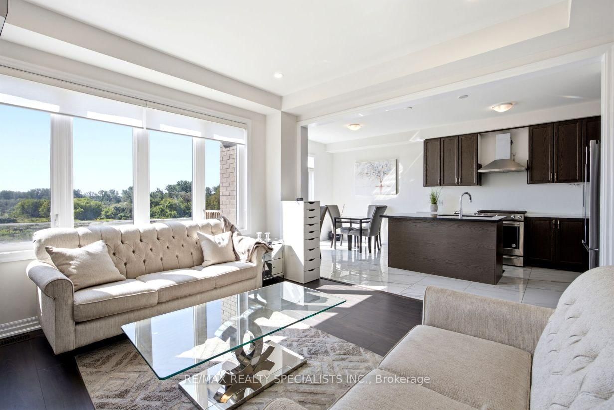 27 Salmon Crescent • Clarington, ON photo 10