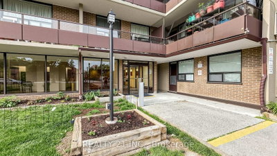 180 Markham Road • #819 • Toronto, ON photo 9