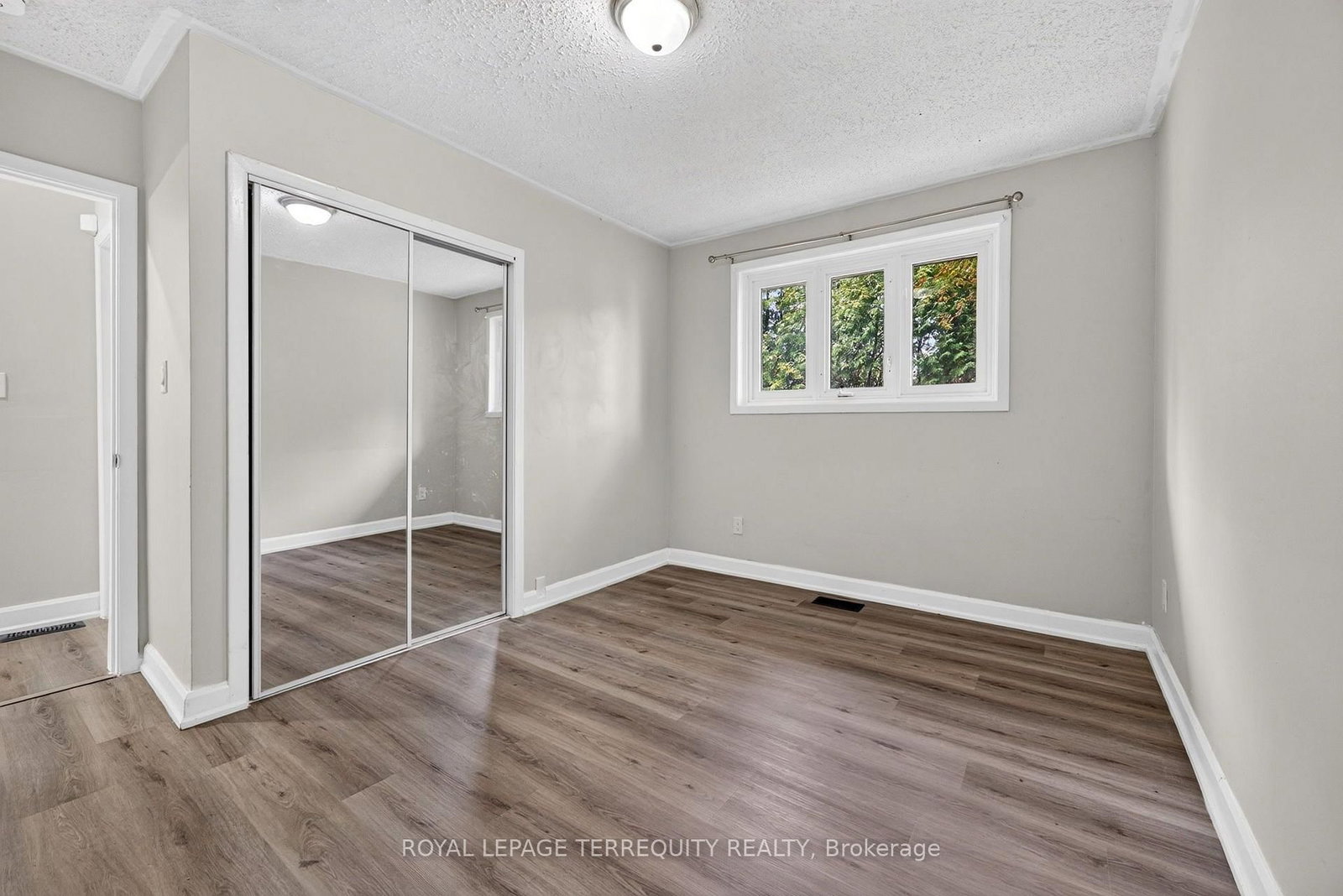 134 Switzer Drive • Oshawa, ON photo 23
