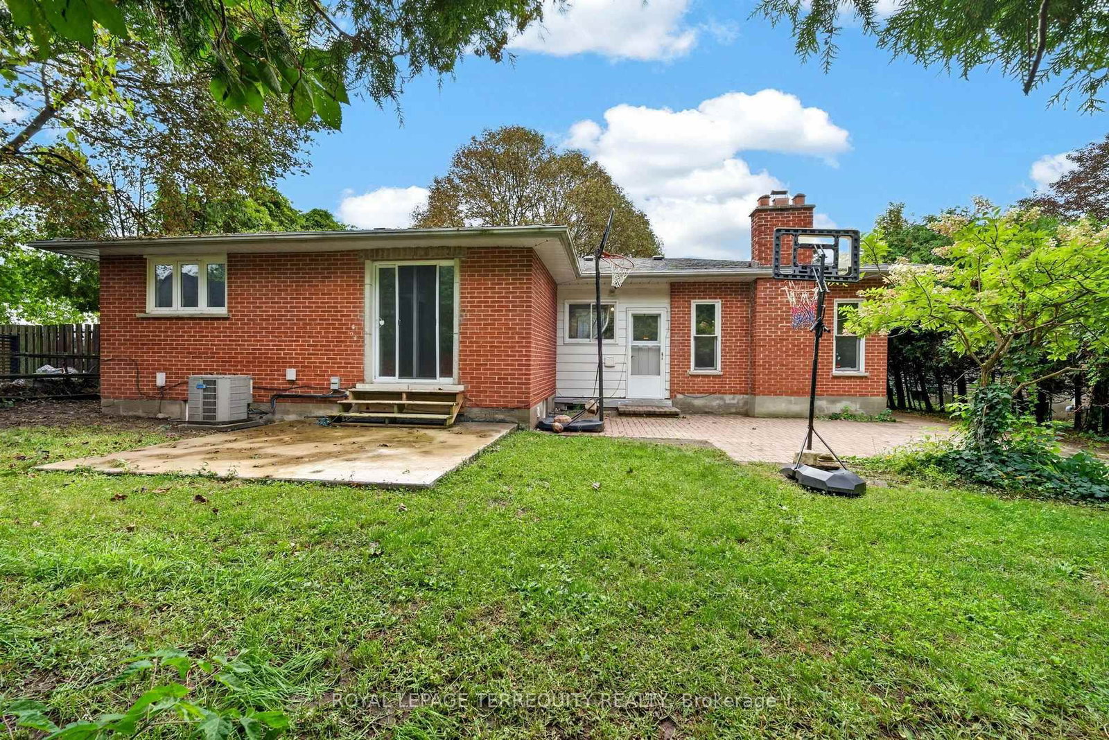 134 Switzer Drive • Oshawa, ON photo 30