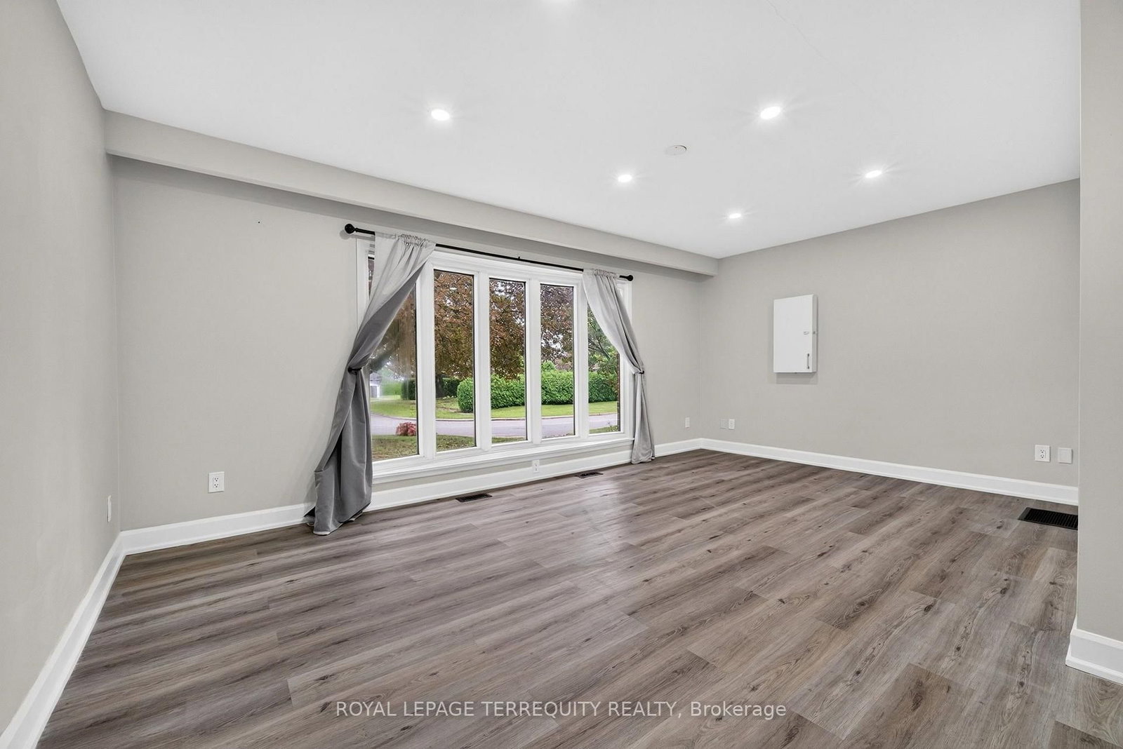 134 Switzer Drive • Oshawa, ON photo 9