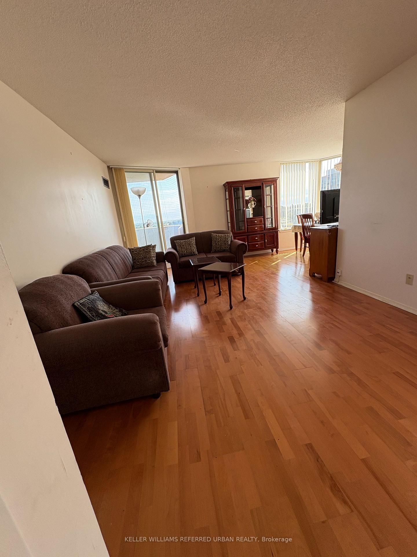30 Thunder Grove • #708 • Toronto, ON photo 4