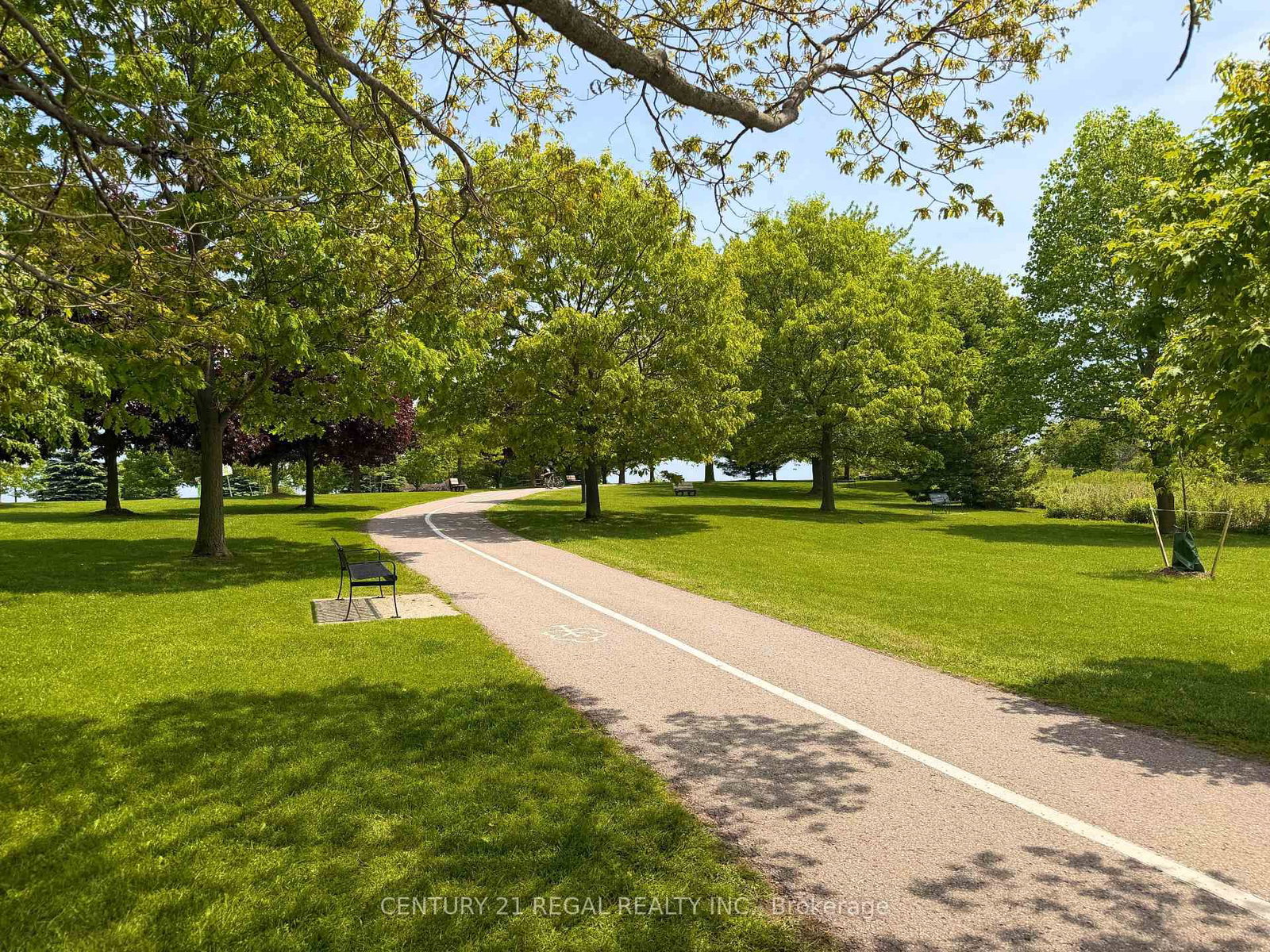 8 Chamberlain Court • Ajax, ON photo 26