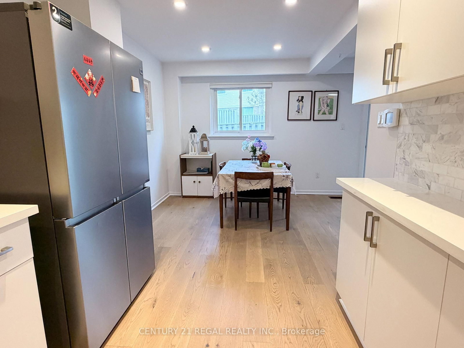 8 Chamberlain Court • Ajax, ON photo 9