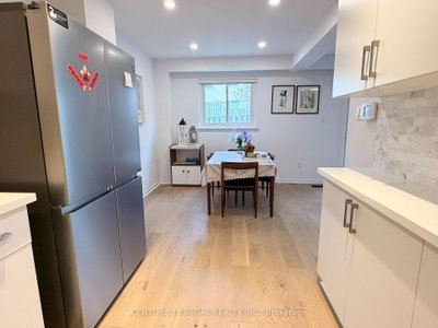 8 Chamberlain Court • Ajax, ON photo 9