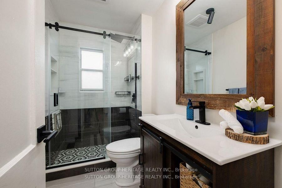 34 Maple Street • Ajax, ON photo 17
